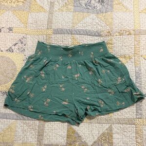American Eagle Floral Green Flowy Women's Shorts with Pockets